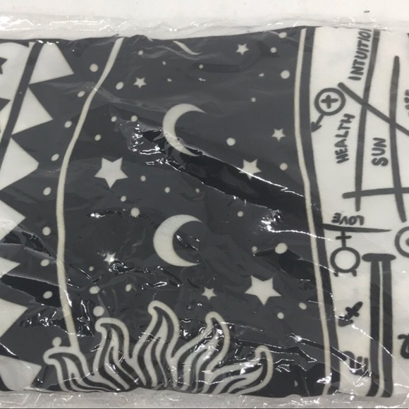 Palmistry Hand Moon Sun Throw Pillow Cover new - Picture 2 of 2